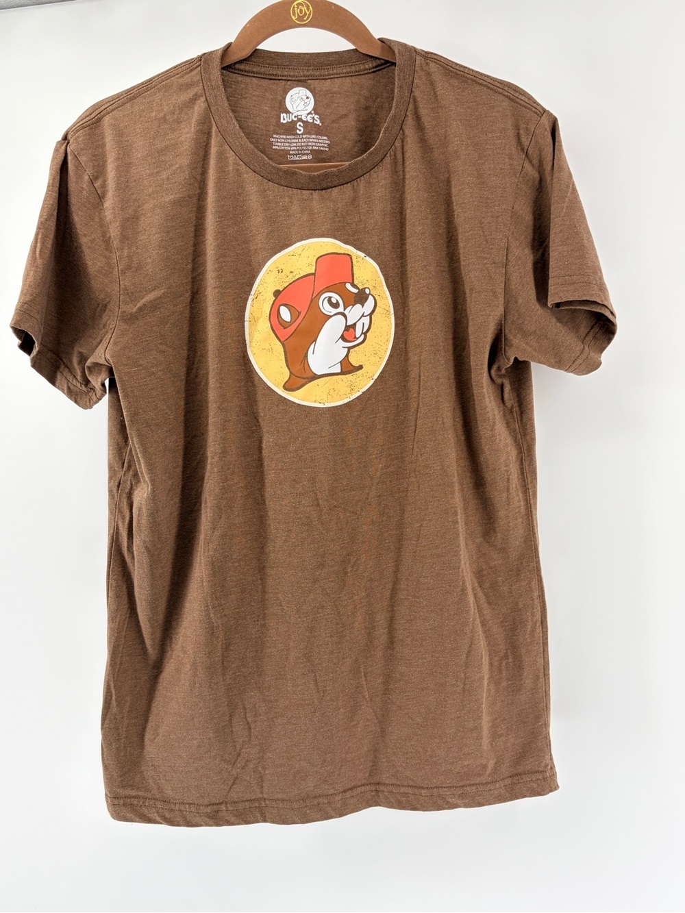 Follow Me To Buc-ee's Brown Graphic Tee with Buc-ee Beaver Logo Sz Small - Picture 1 of 5